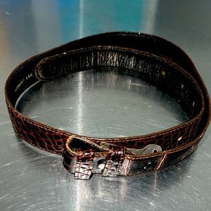 ROBERT LEE MORRIS (S) Genuine American Alligator belt. Rich Brown. Worn gently.